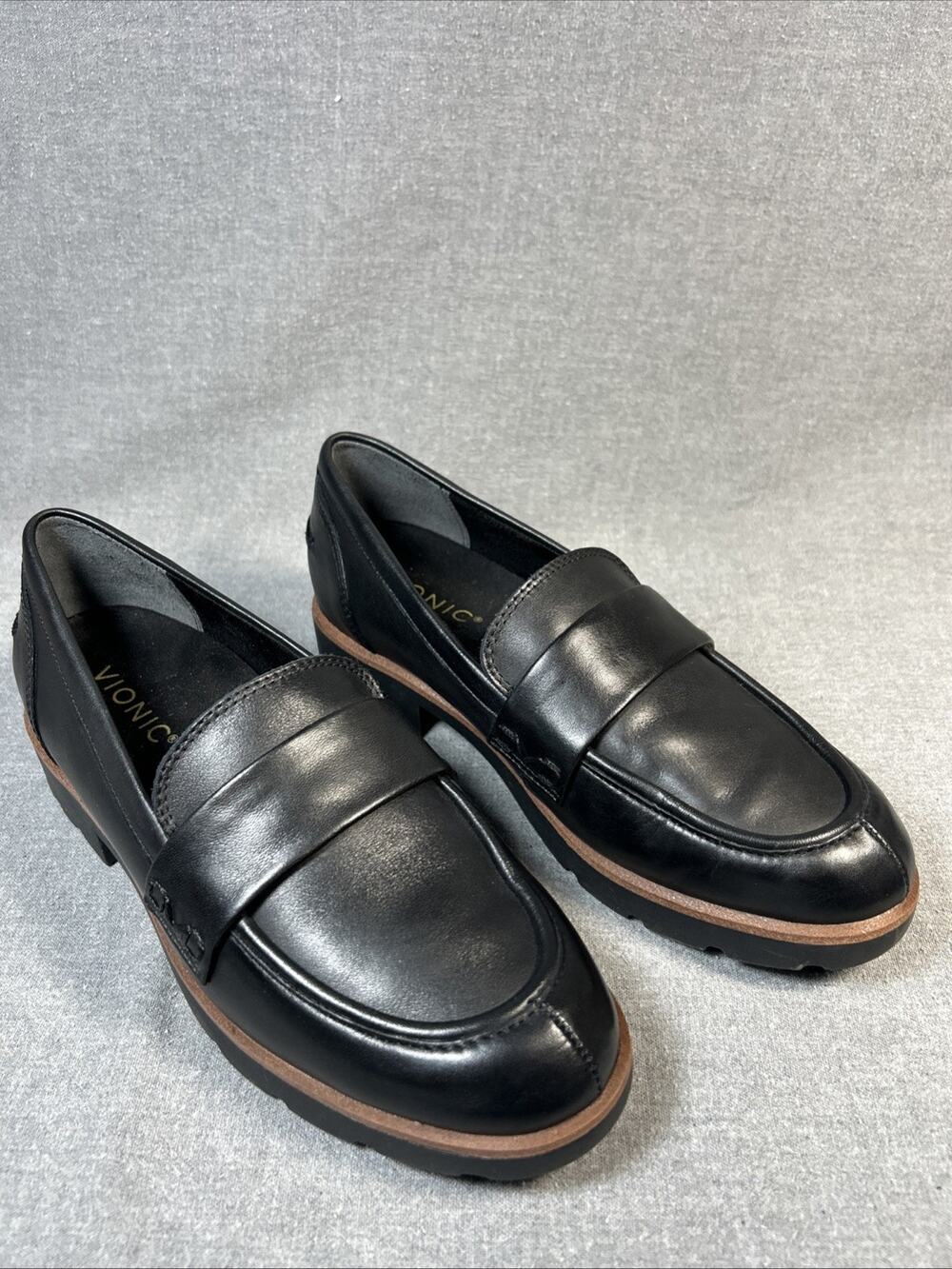 Vionic Cleo Loafers Black Leather Comfort Slip On Womens 6.5 W/Orthotic Support